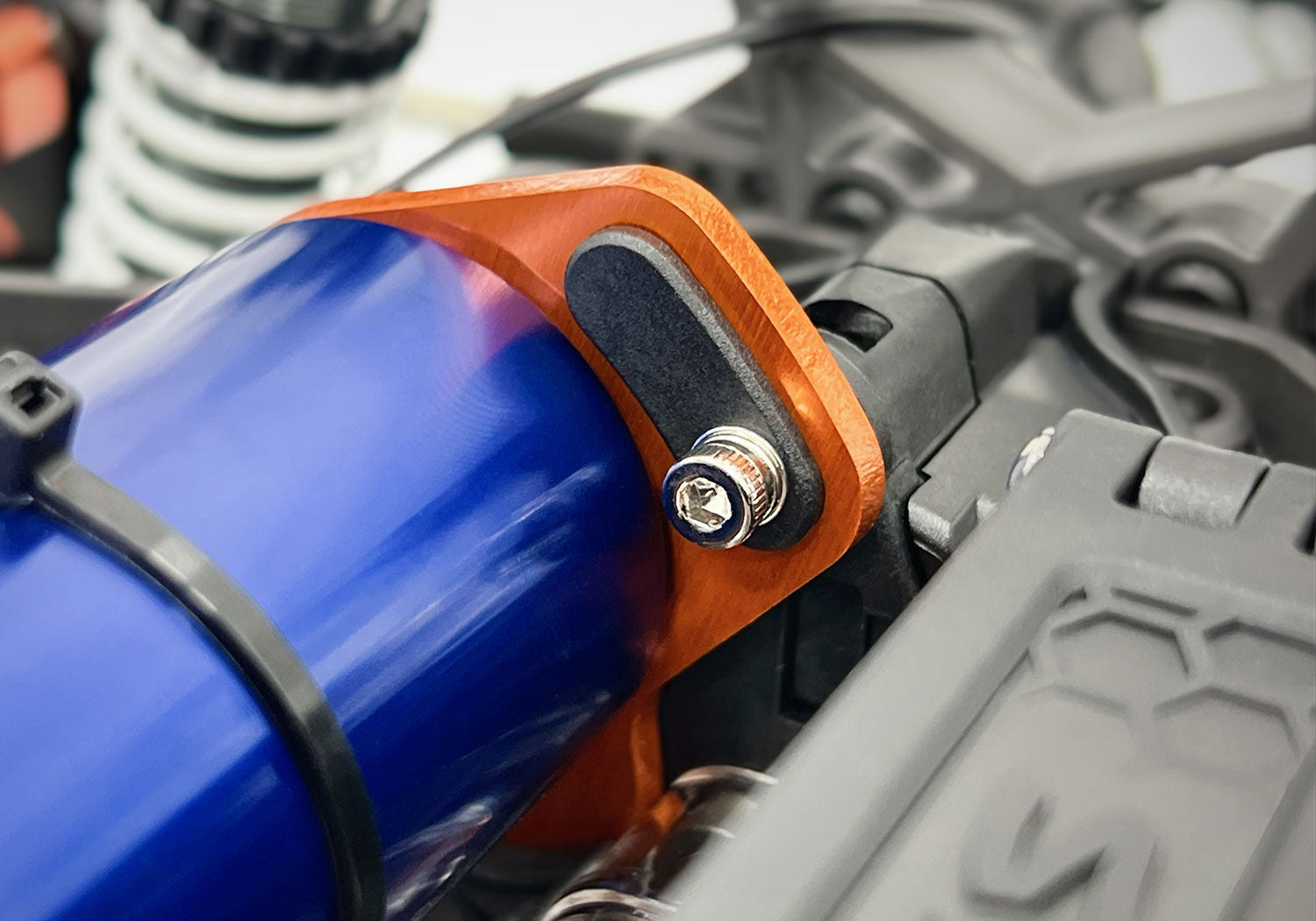 TraxxasFord Raptor R 4x4 VXL Ultimate