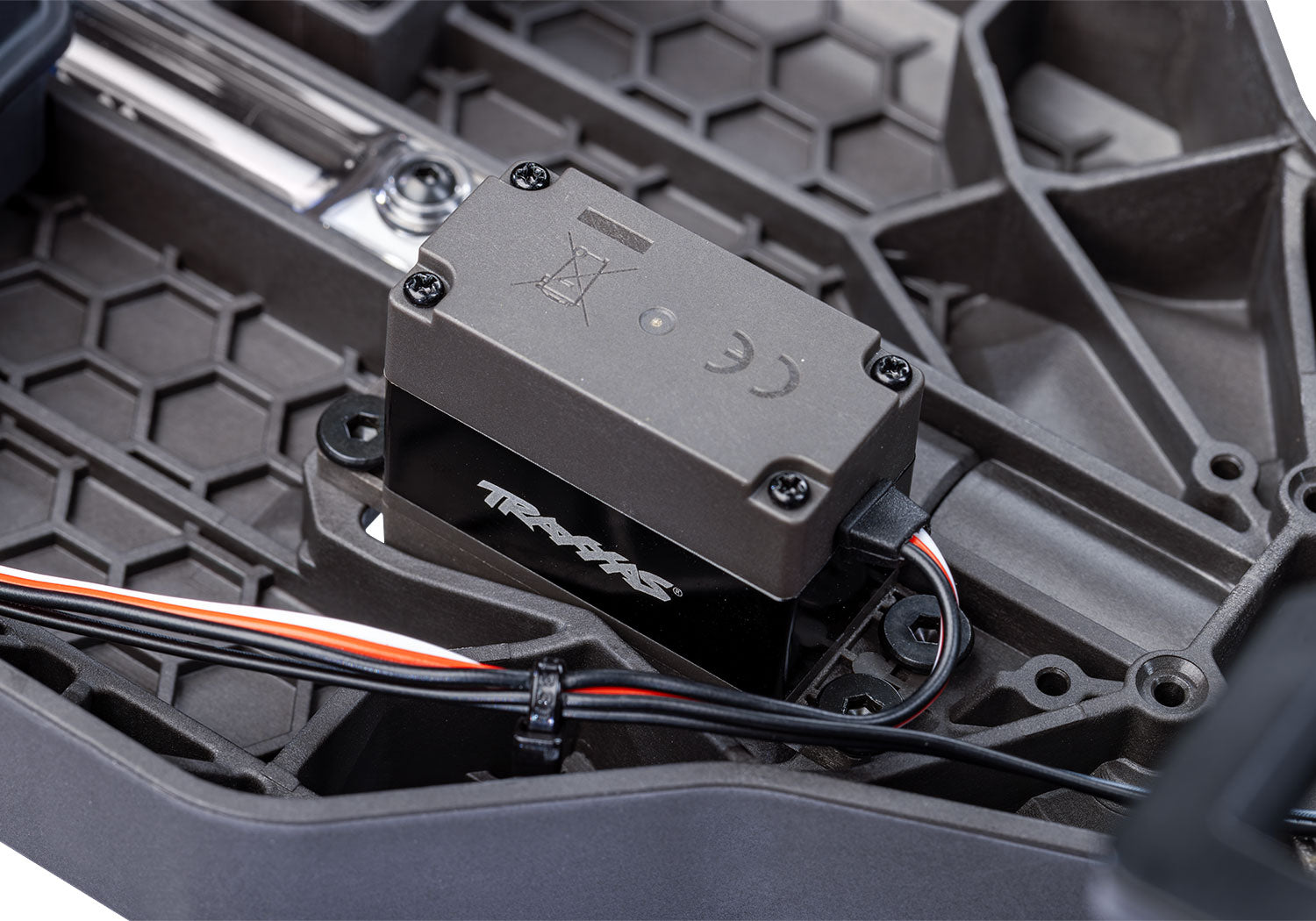 TraxxasFord Raptor R 4x4 VXL Ultimate