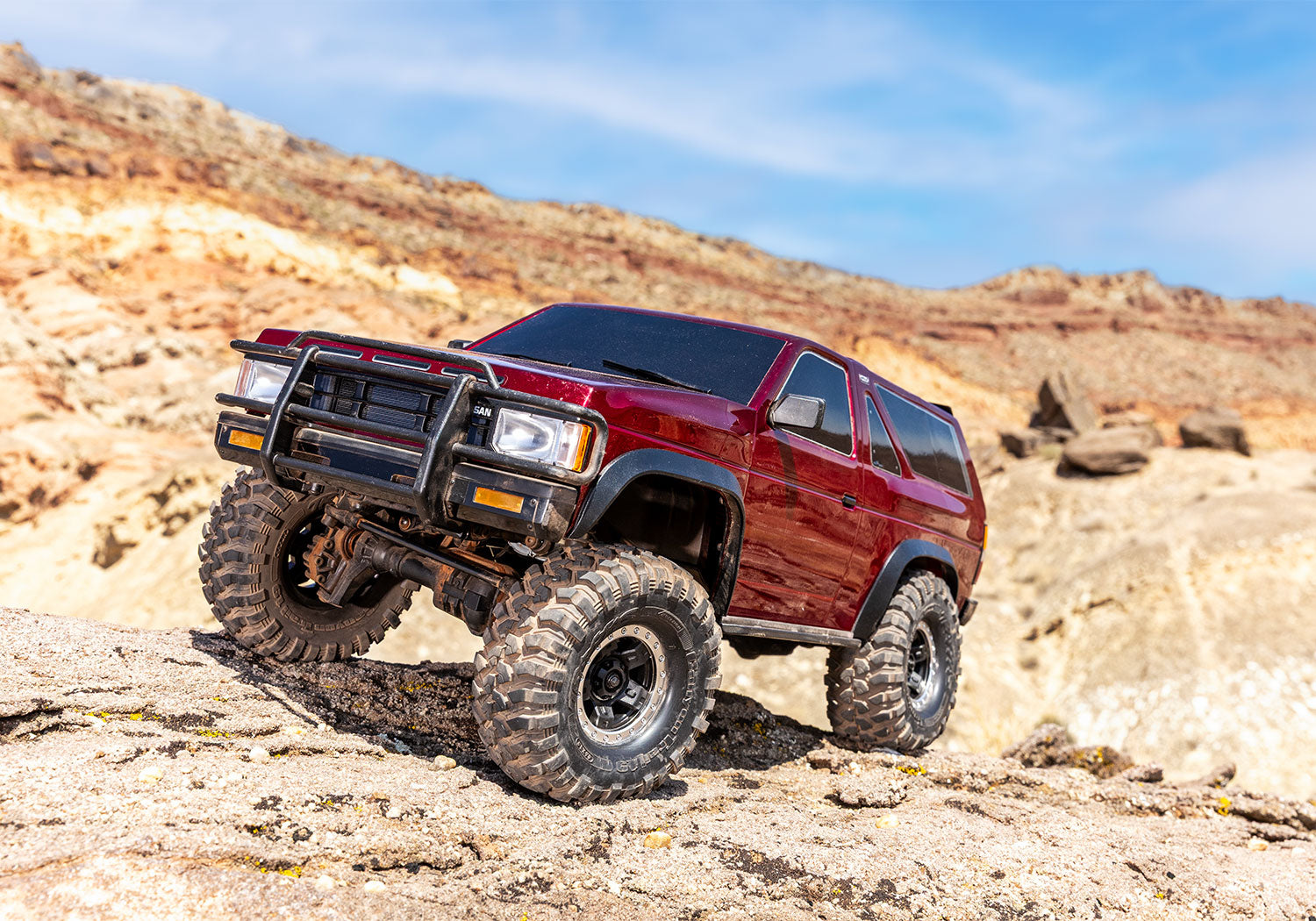 Traxxas TRX-4 Nissan Pathfinder RTR