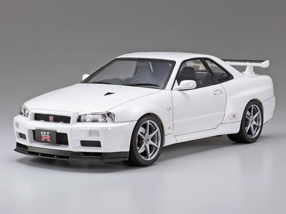 Tamiya 1/24 Scale GT-R R34 Nissan Sykline