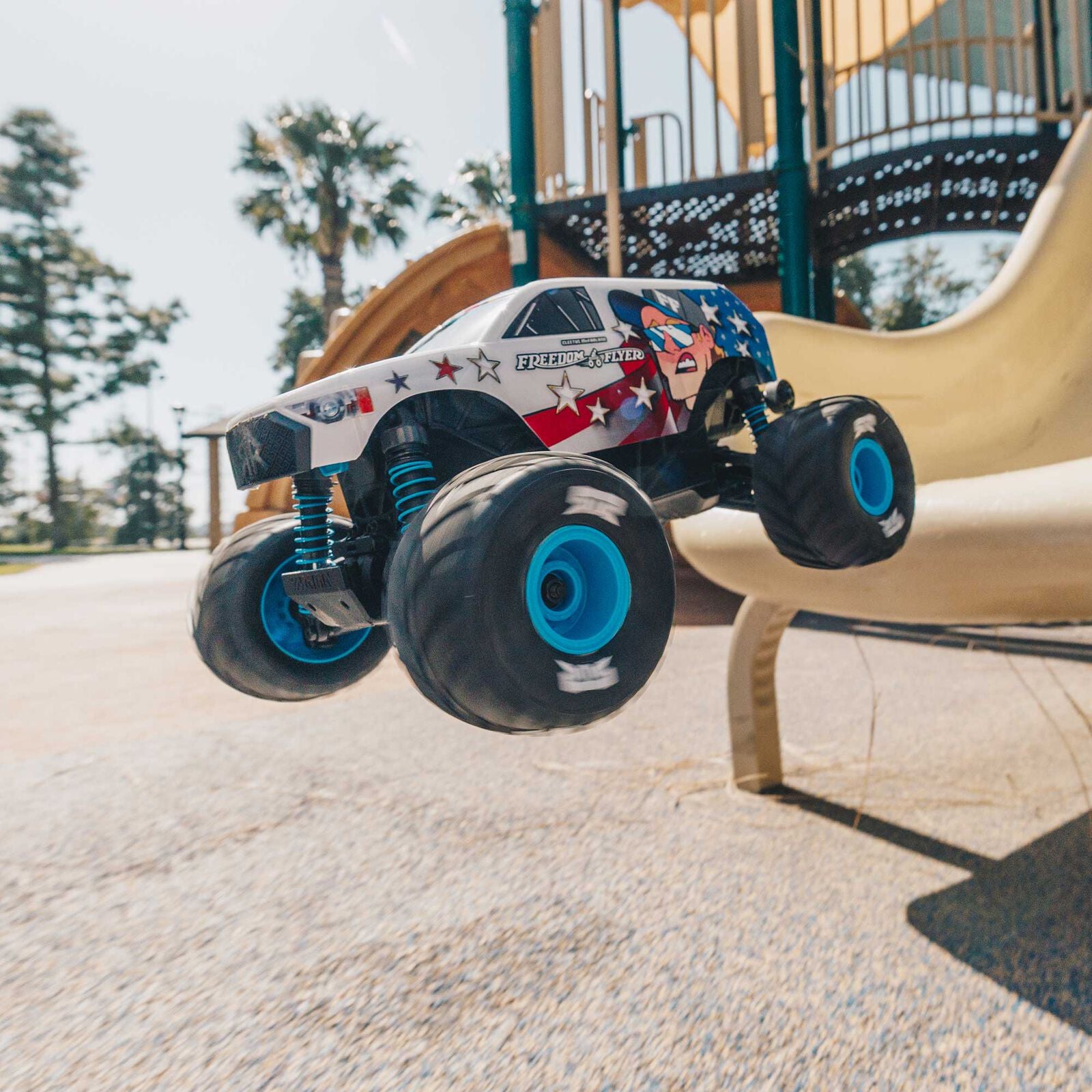 1/16 ARRMA FREEDOM FLYER GROM (Battery & Charger Included)