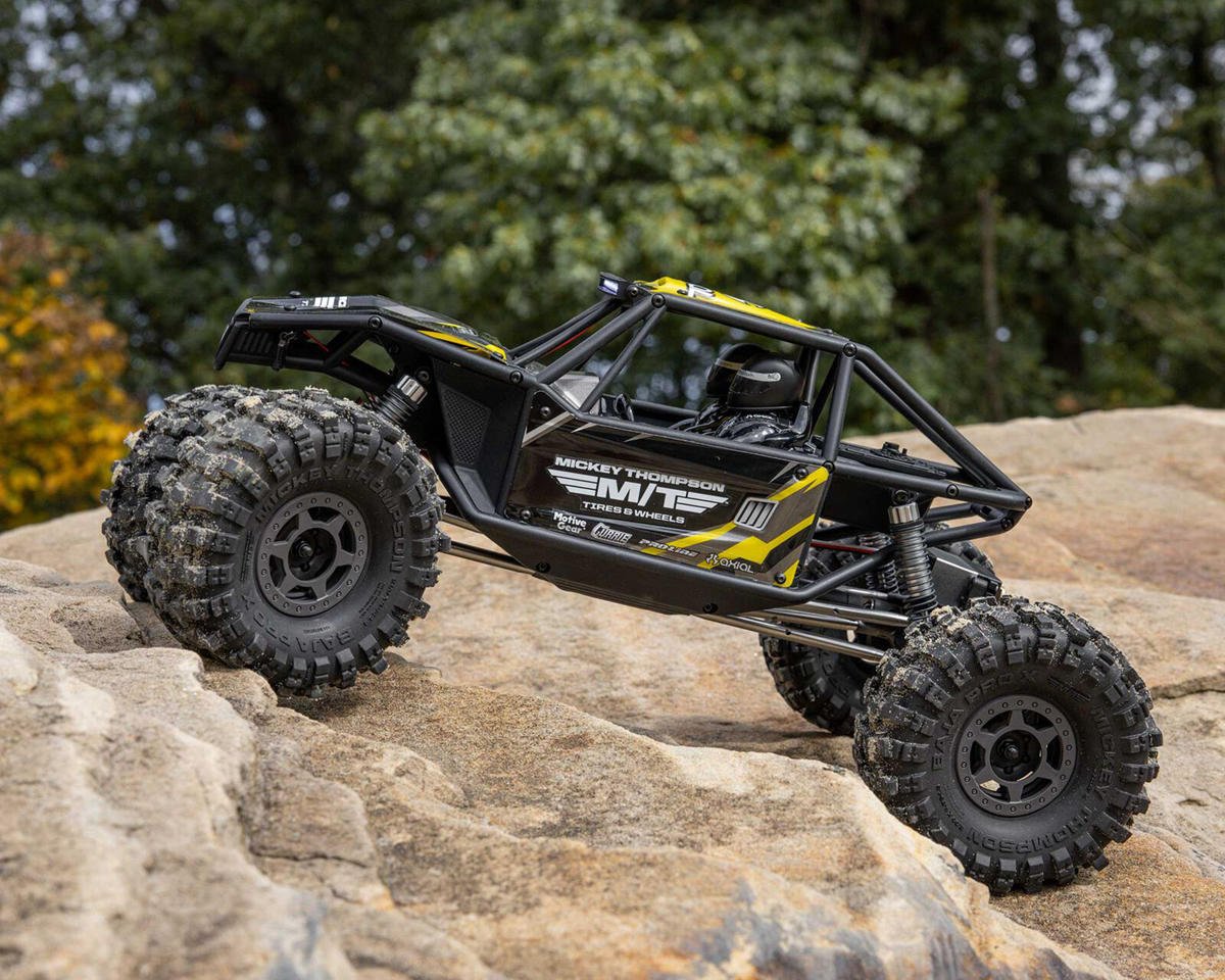 Axial UTB10 Capra 1.9 4WS Unlimited Trail Buggy 1/10 RTR 4WD Rock Crawler w/DX3 2.4GHz Radio (Assorted Colors)