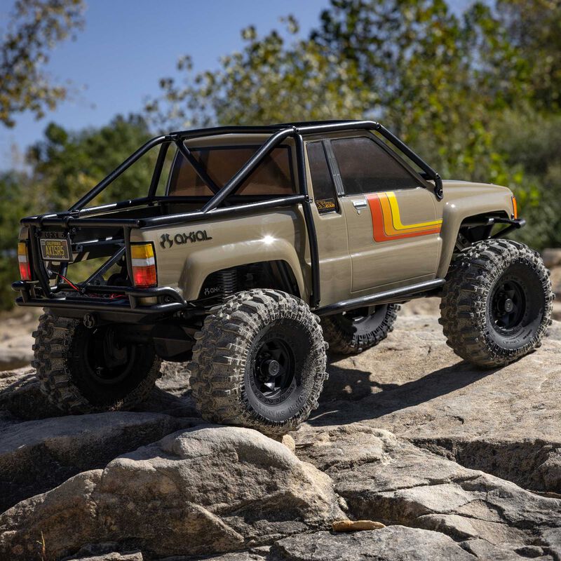Axial 1/10 Axial SCX10 III 1987 Toyota SR5 (Various Colors)