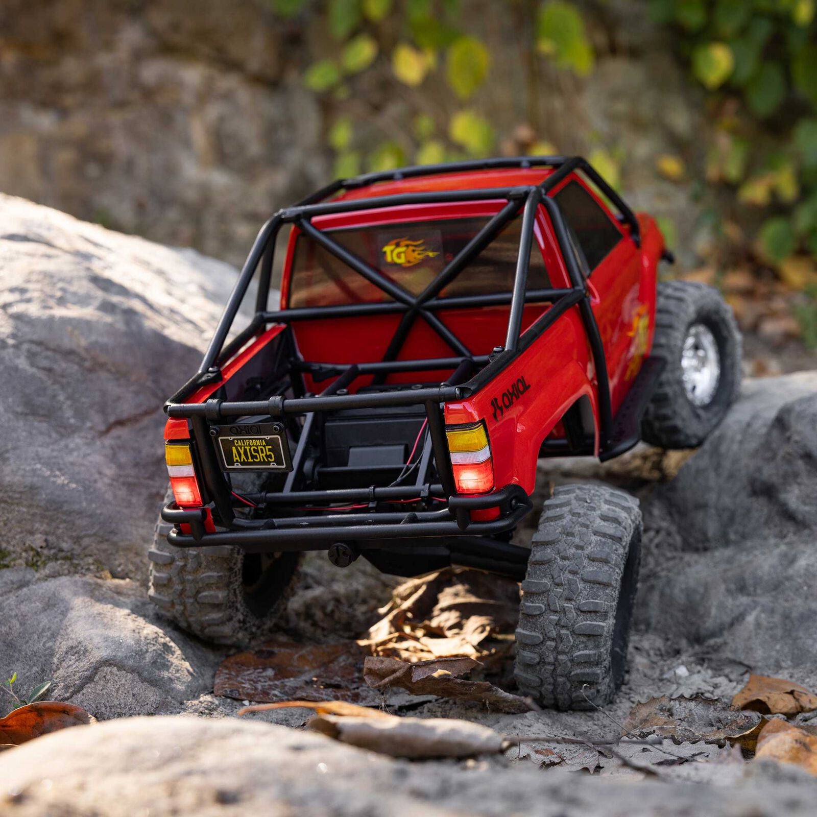 Axial 1/10 Axial SCX10 III 1987 Toyota SR5 (Various Colors)