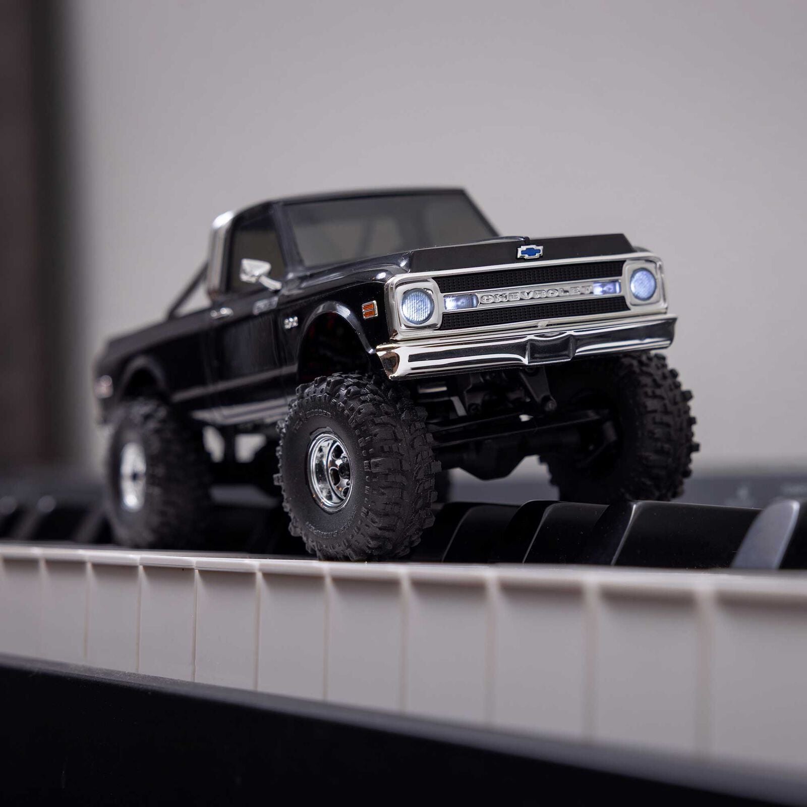 Axial 1/30 Axial SCX30 Chevrolet K10 (Battery & Charger Included)