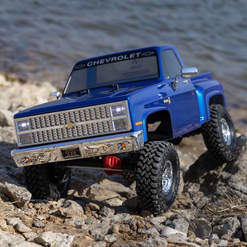 Axial 1/10 SCX10 III Base Camp 1982 Chevrolet K10 4X4 RTR Brushed Rock Crawler (Assorted Colors)