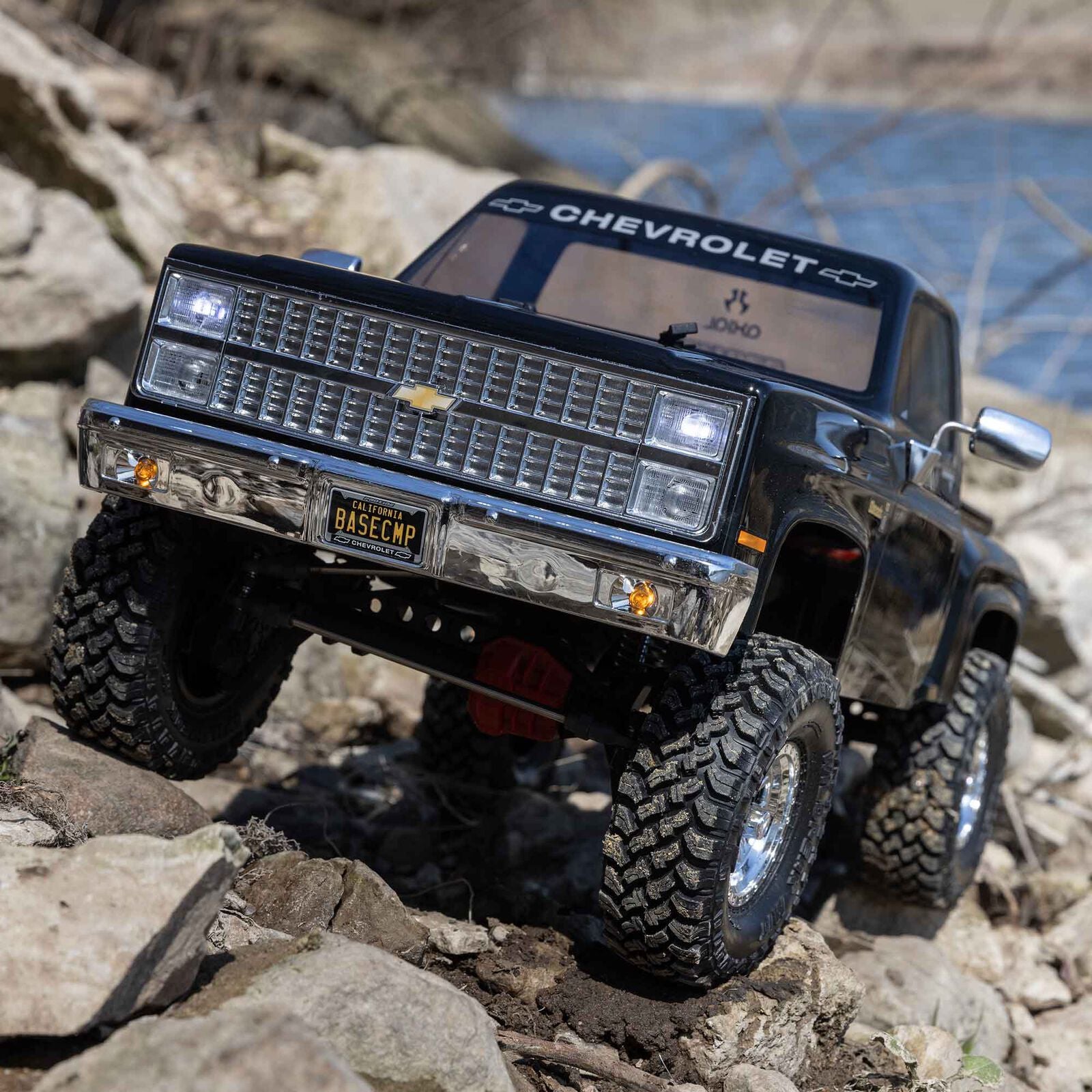 Axial 1/10 SCX10 III Base Camp 1982 Chevrolet K10 4X4 RTR Brushed Rock Crawler (Assorted Colors)