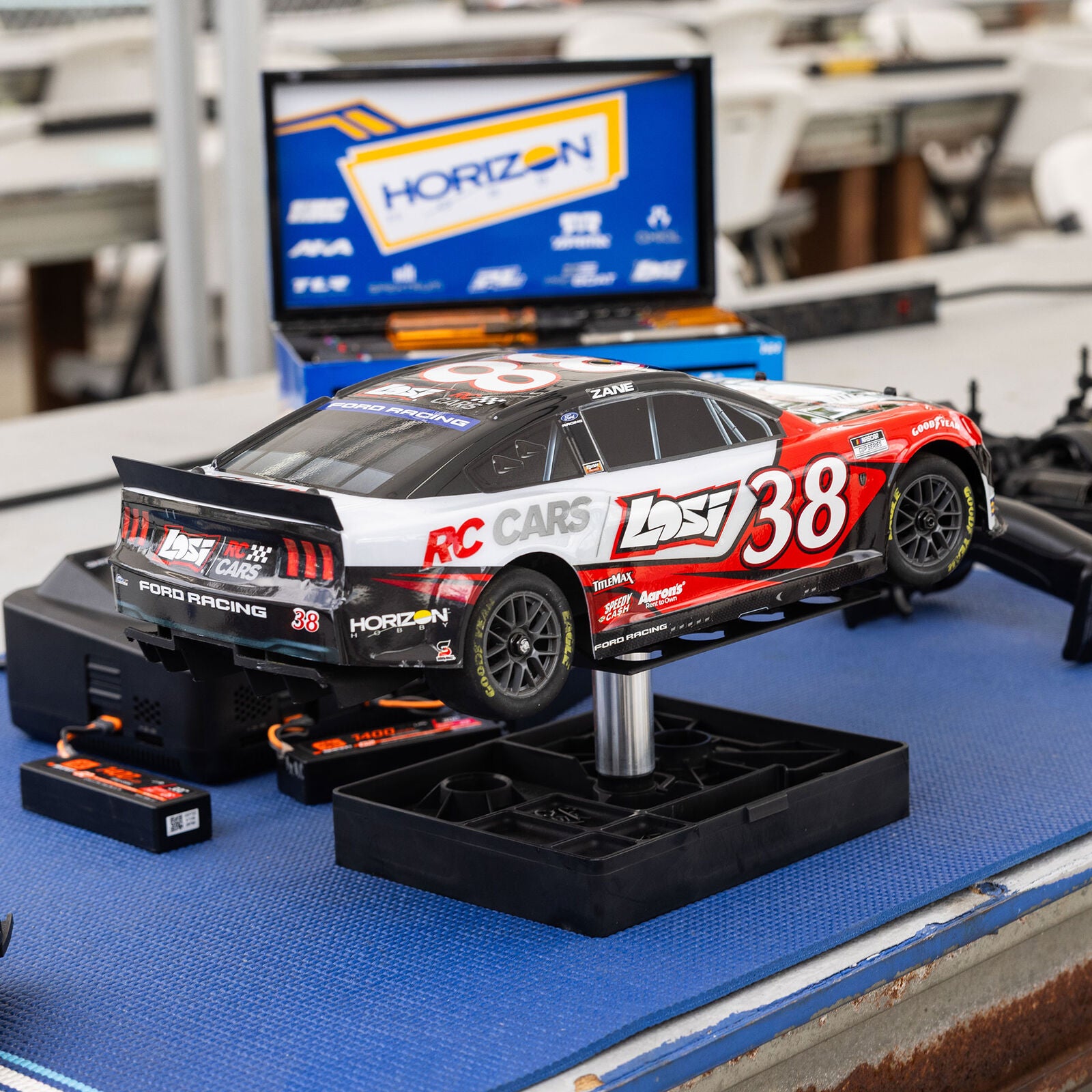 1/12 Losi NASCAR 2026 Zane Smith No. 38 Ford Mustang (Battery & Charger Included)