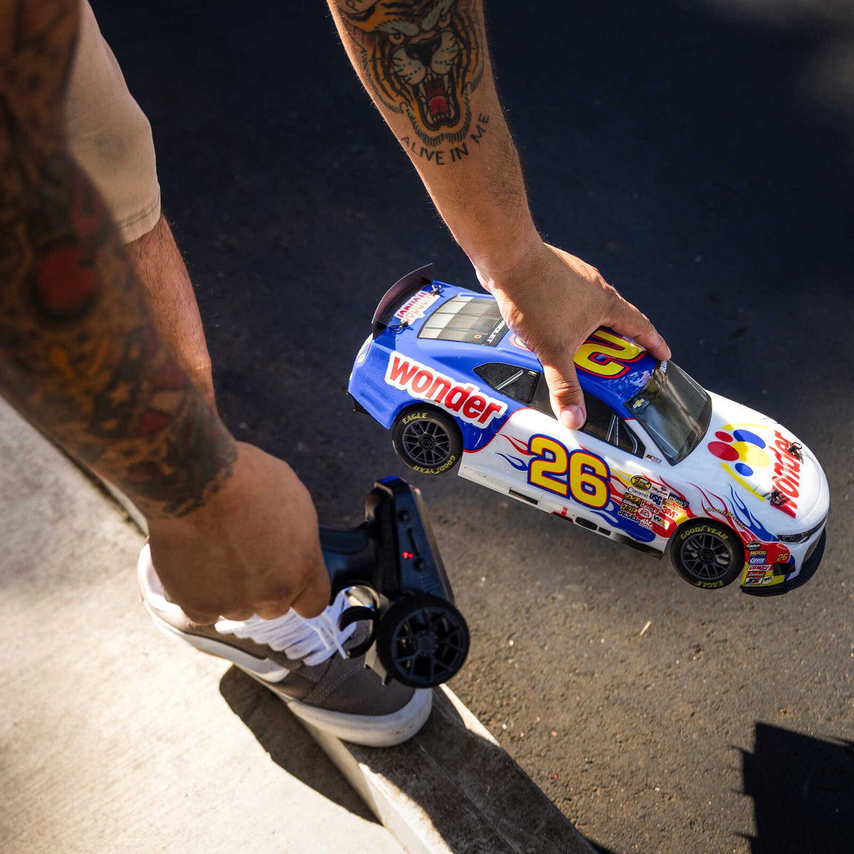 Losi NASCAR #26 Wonder Bread Chevy Camaro ZL1 1/12 2S AWD RTR On-Road Car (Ricky Bobby)
