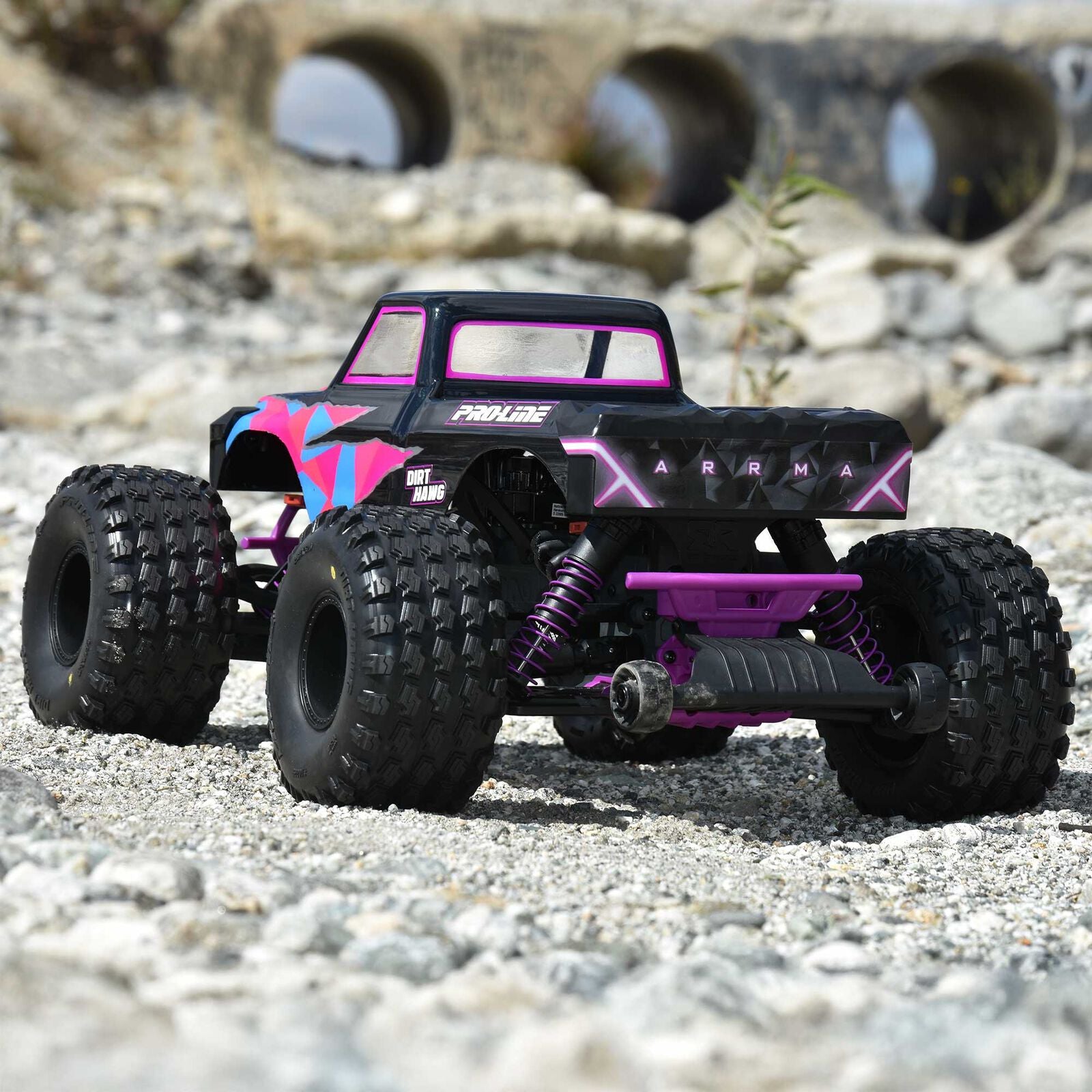 Pro-Line 1/10 Dirt Hawg 2.0 F/R 2.6" MT Tires Mounted ARRMA Stock Wheel Black (2): ARRMA QUAKE & GORGON