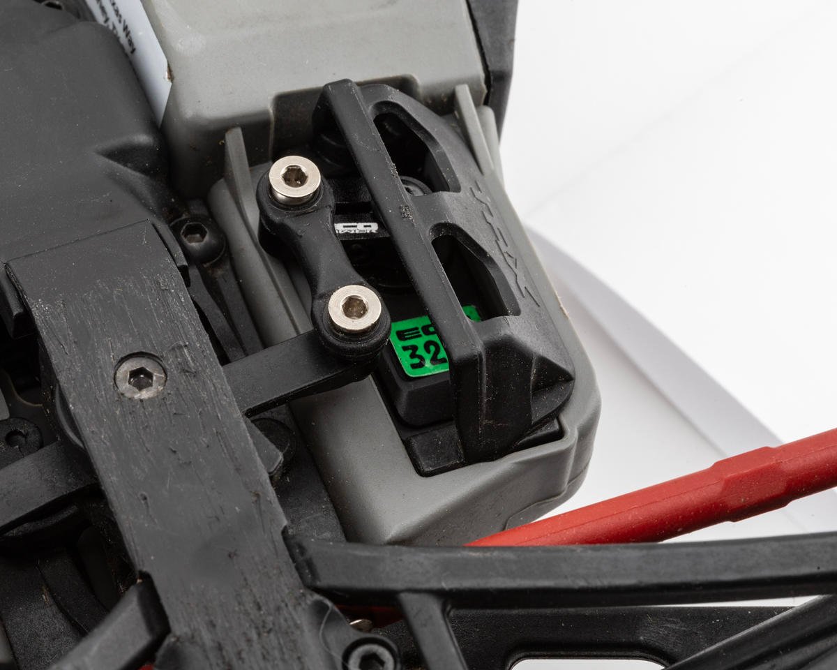 EcoPower WP320T Digital Waterproof Metal Gear Mini Servo (High Torque) w/Aluminum Clamping Horn for 1/16 Traxxas™ Vehicles