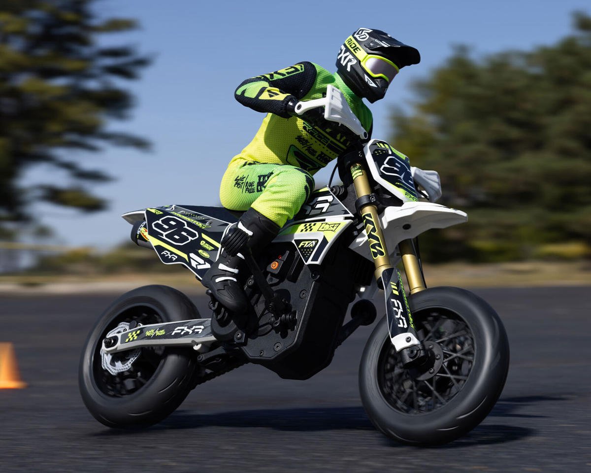 Losi Promoto-SM FXR Supermoto RTR 1/4 Brushless Motorcycle (White/FRX) w/2.4GHz Radio, Battery & Charger