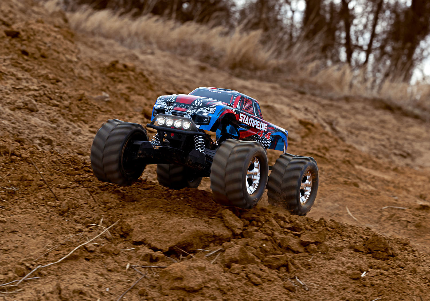 Traxxas Stampede 4X4 LCG 1/10 RTR Monster Truck con luces LED 