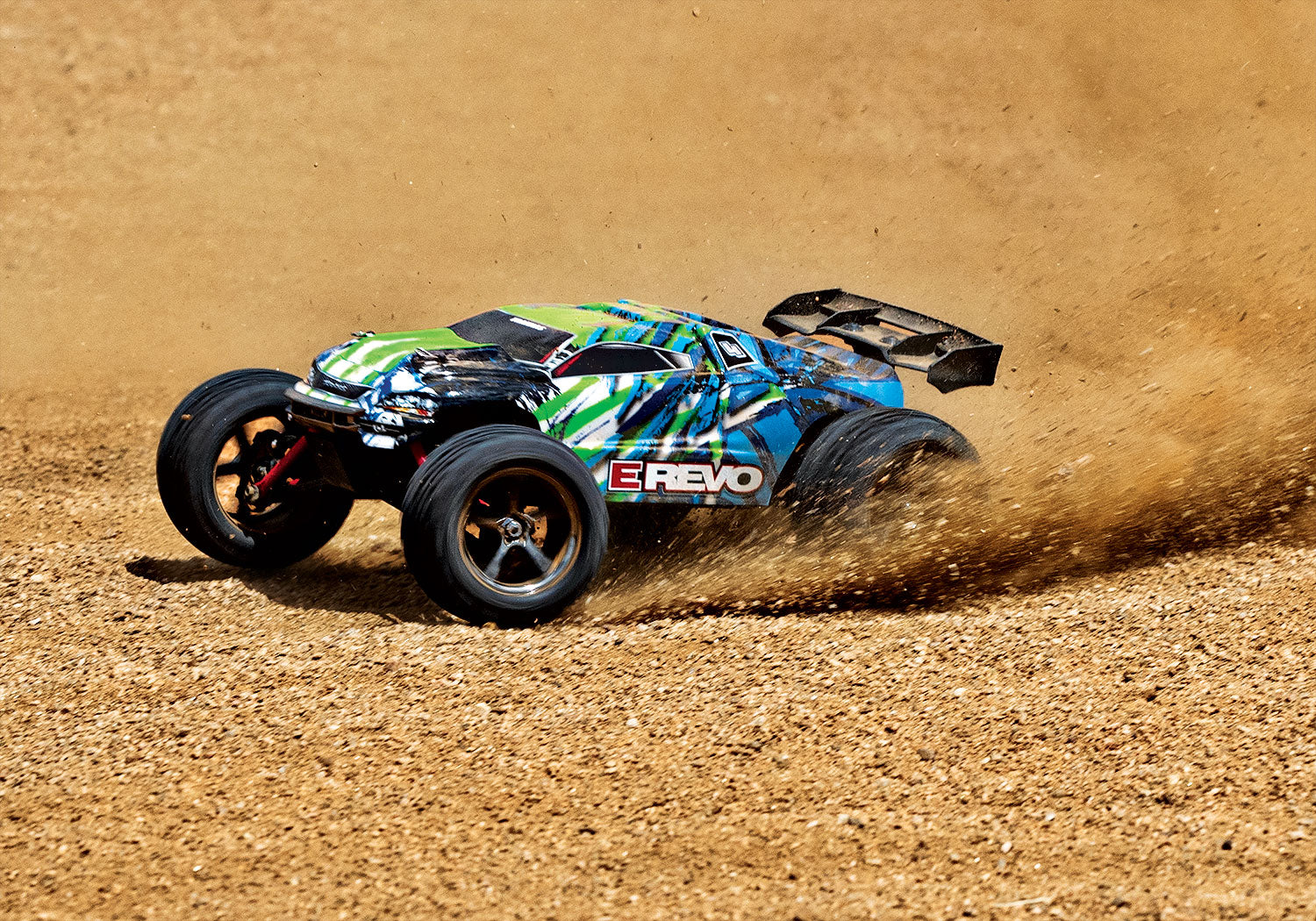 Traxxas 1/16 E-Revo Brushed 4x4 Buggy *Archived
