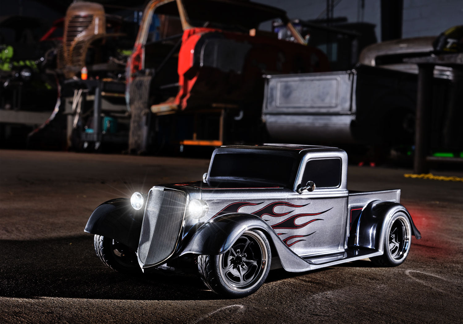 ホビーラジコン Traxxas 35 Hot Rod Truck 1/10 Traxxas 35 Hot Rod Truck 1/10 【公式通販】