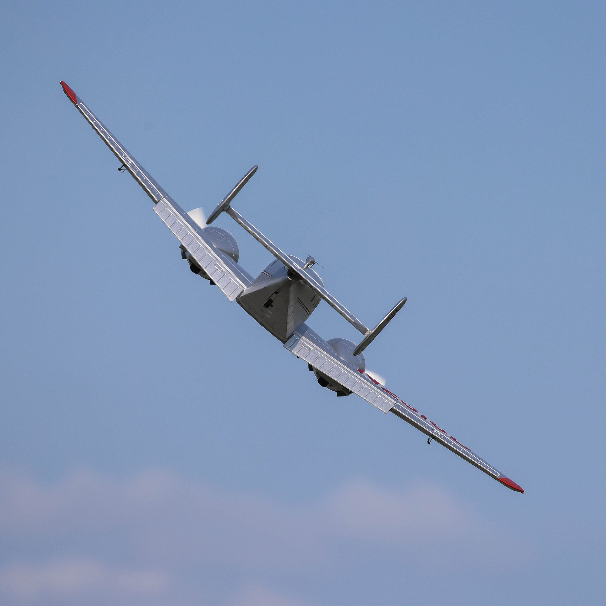 E-flite Beechcraft D18 1.5m BNF Basic w/ Smart & SAFE