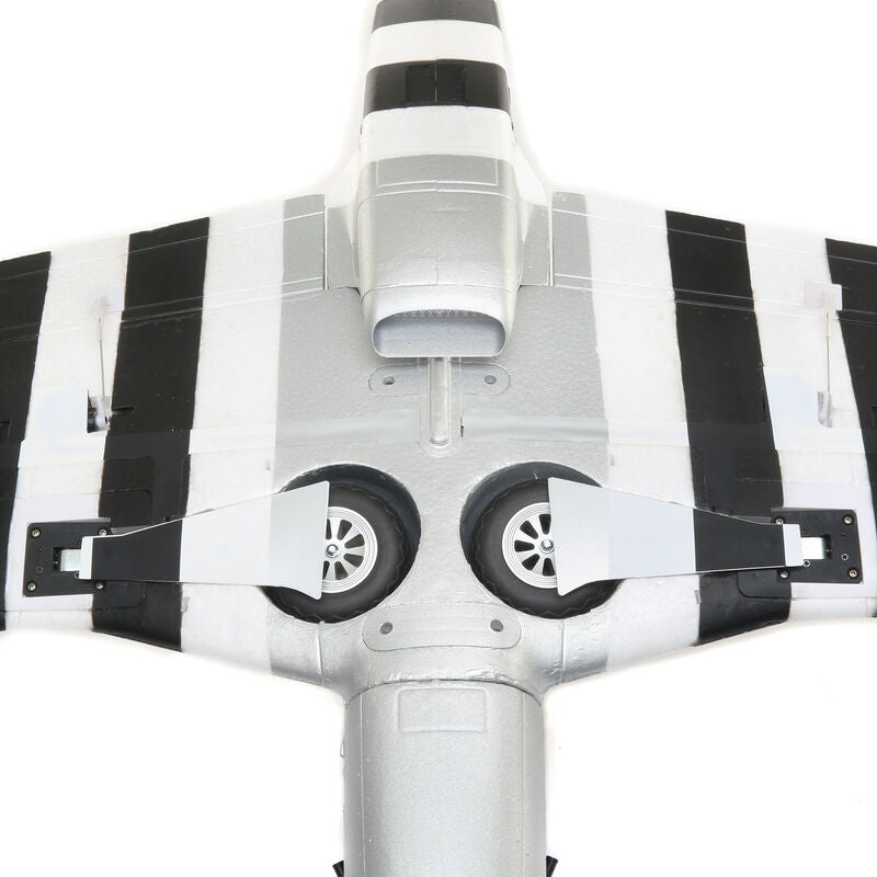 E-flite P-51D Mustang 1.2m BNF Básico con AS3X y SAFE Select *Discontinuado